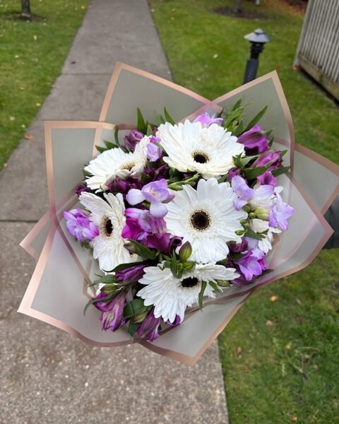 White gerbera bouquet with purple alstroemeria